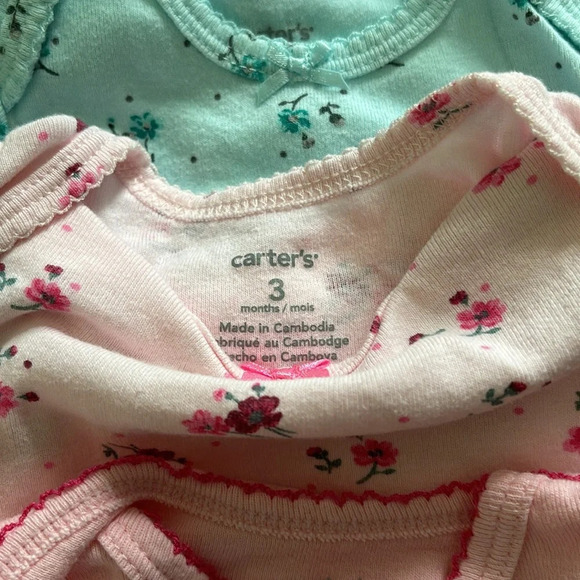 EUC LOT 3Mos. Onesies - Picture 6 of 9